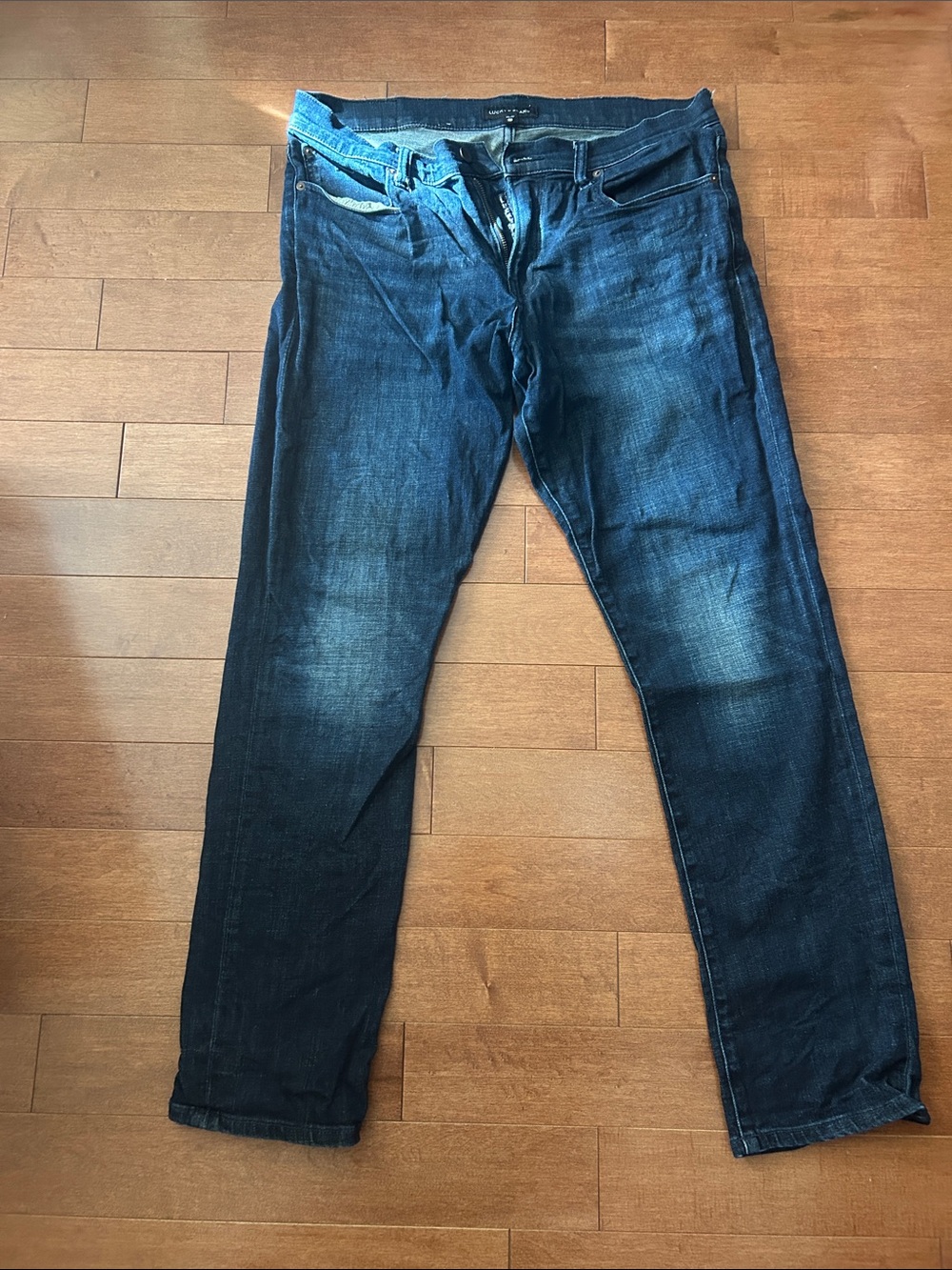 Lucky Brand Men's Dark Indigo Athletic Slim Straight Jeans